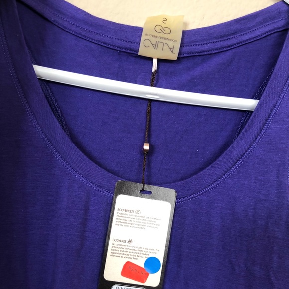 Calla workout shirt - Picture 2 of 3